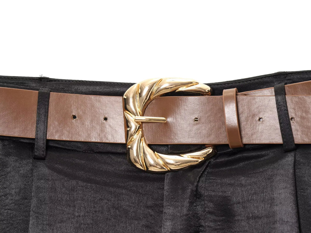 מכנסיים רחבים מבד סאטן מבריק בגזרה גבוהה