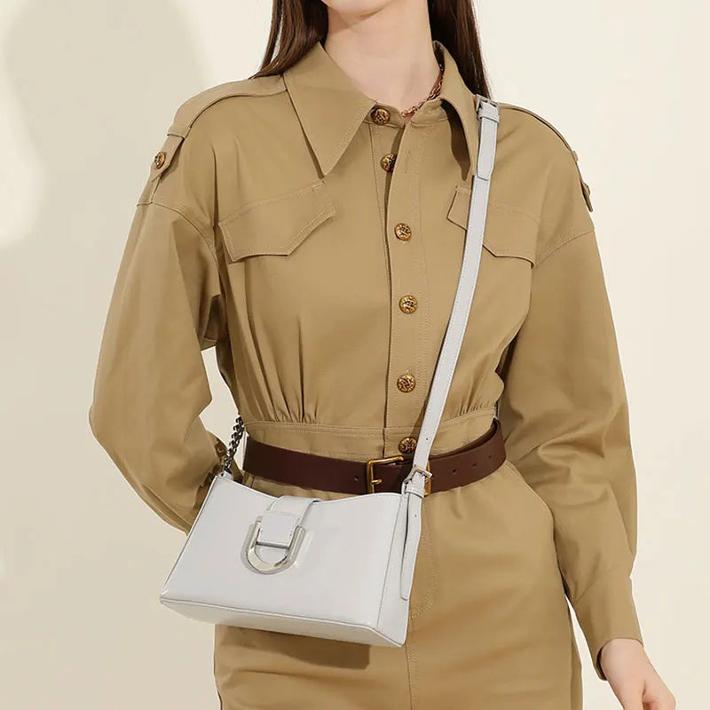 תיק עור רך עם רצועת שרשרת יוקרתית דגם ליאן