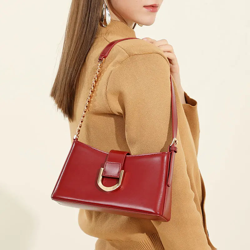 תיק עור רך עם רצועת שרשרת יוקרתית דגם ליאן