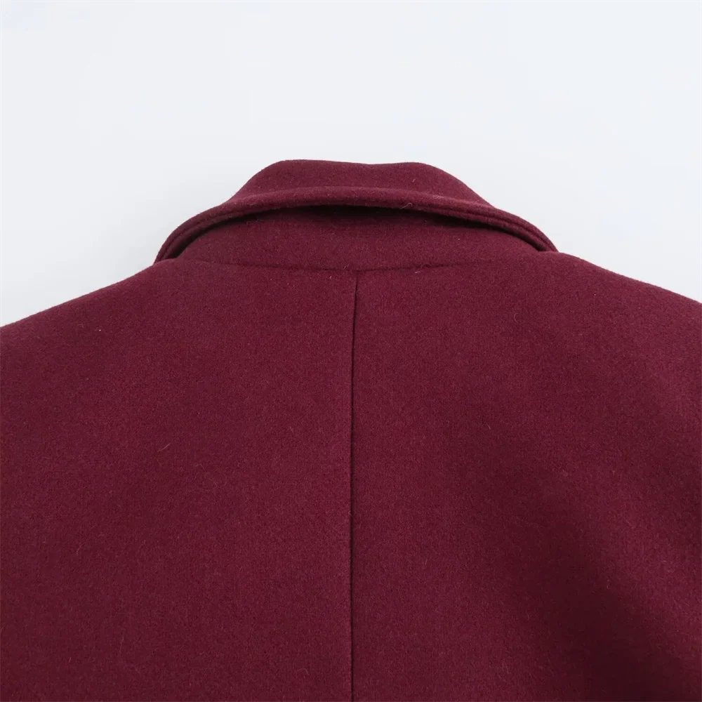 מעיל לונג אלגנטי בגזרת לאז’ר עם צווארון קלאסי