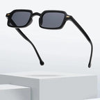 משקפיים דגם צ'רי