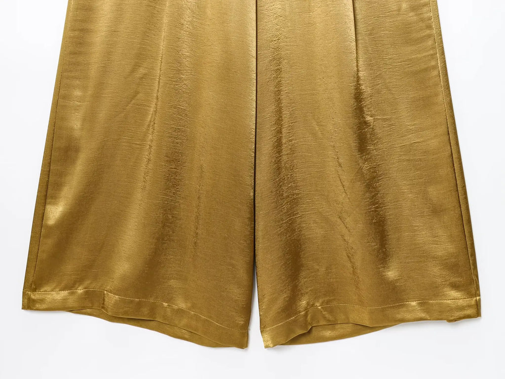 מכנסיים רחבים מבד סאטן מבריק בגזרה גבוהה