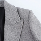 מעיל לונג אלגנטי בגזרת לאז’ר עם צווארון קלאסי