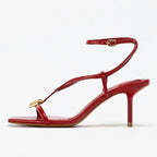 עקבים עם רצועת קרסול ועיטור מתכתי דגם עדן