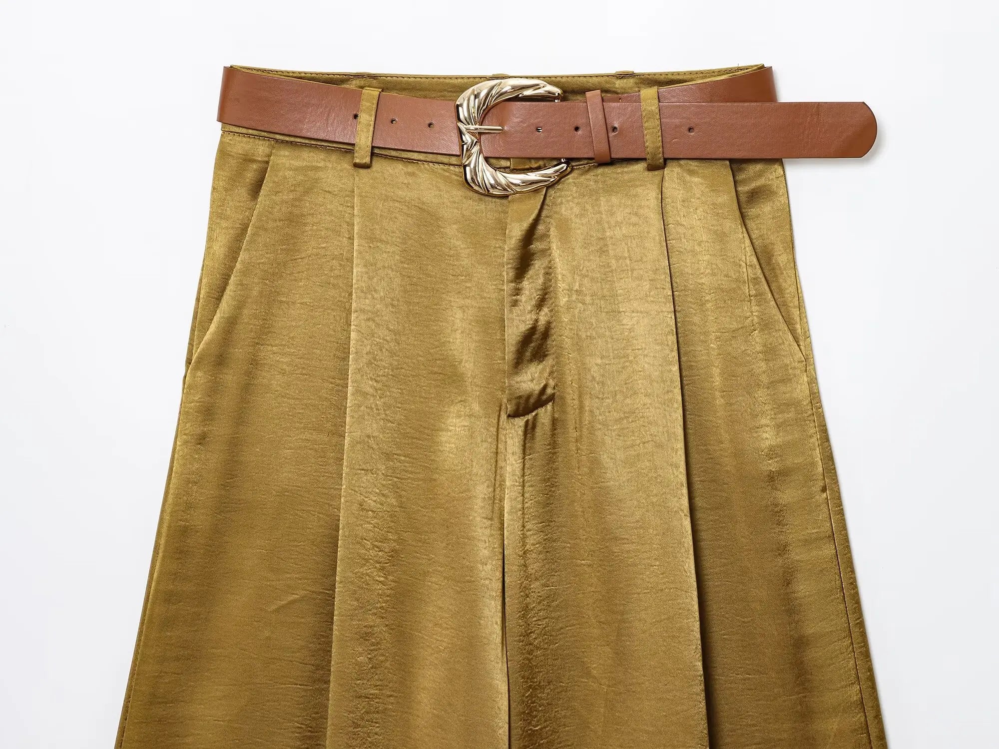 מכנסיים רחבים מבד סאטן מבריק בגזרה גבוהה