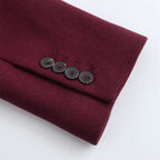 מעיל דאבל ברסט אלגנטי במראה יוקרתי