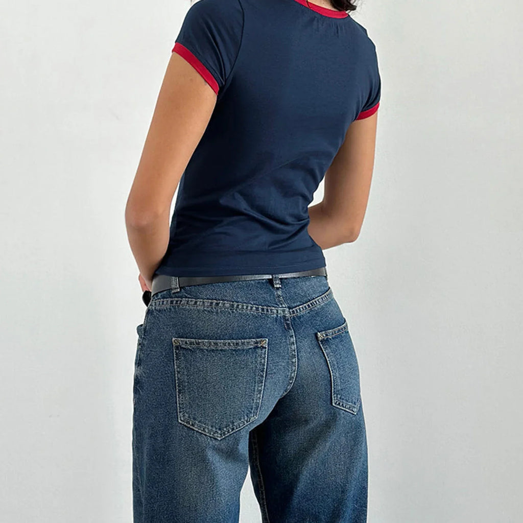 טי־שירט קרופ כחולה דגם גאיה