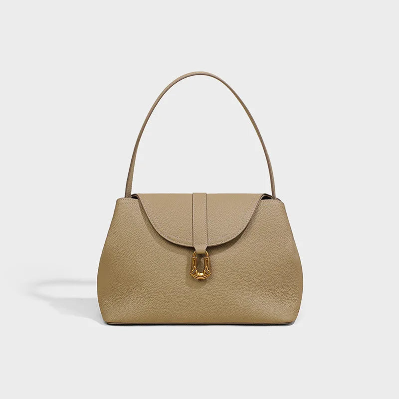 תיק כתף רך עם אבזם ועיטור פאייטים דגם קוראל